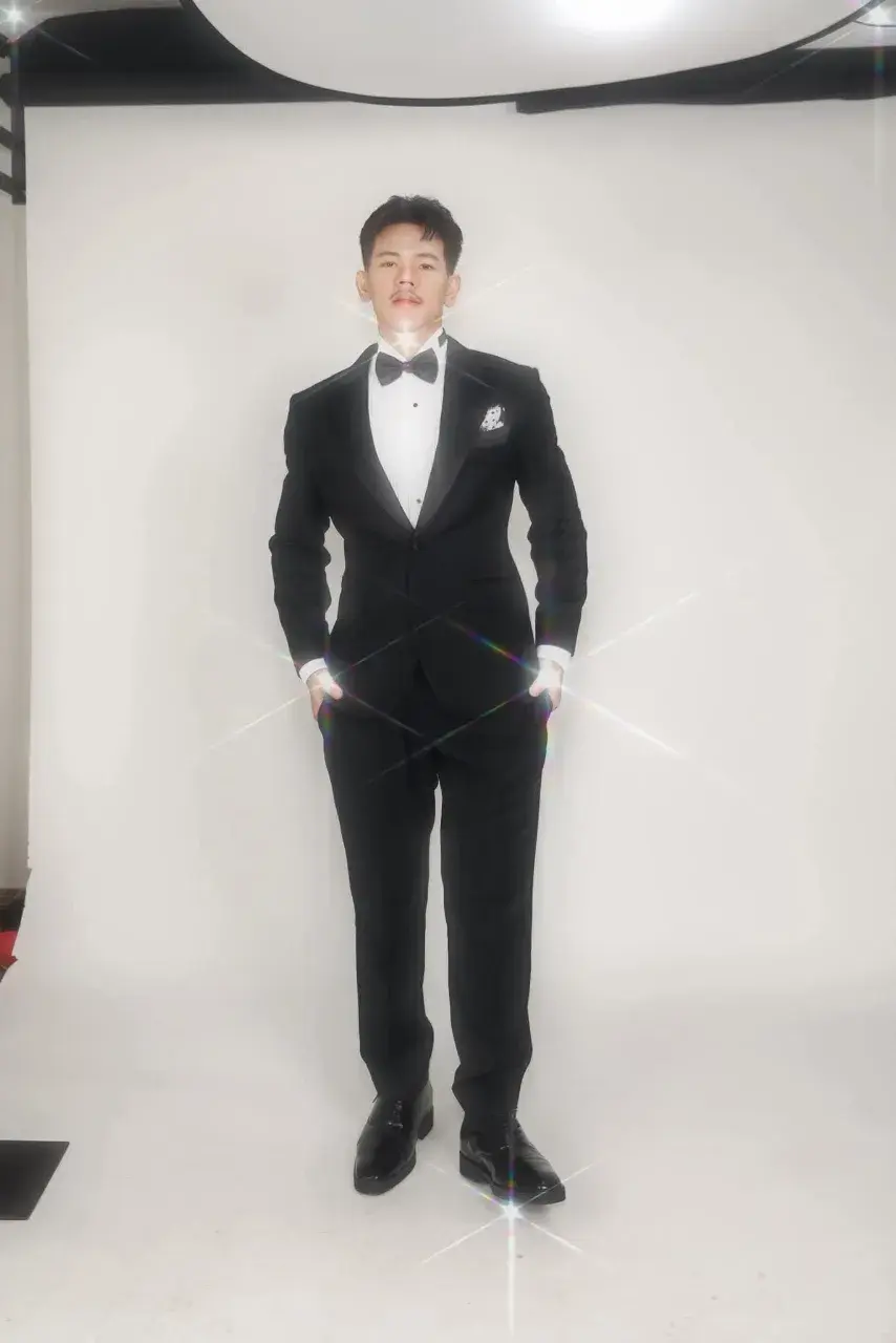 หนุ่มนายเเบบประเทศลาว