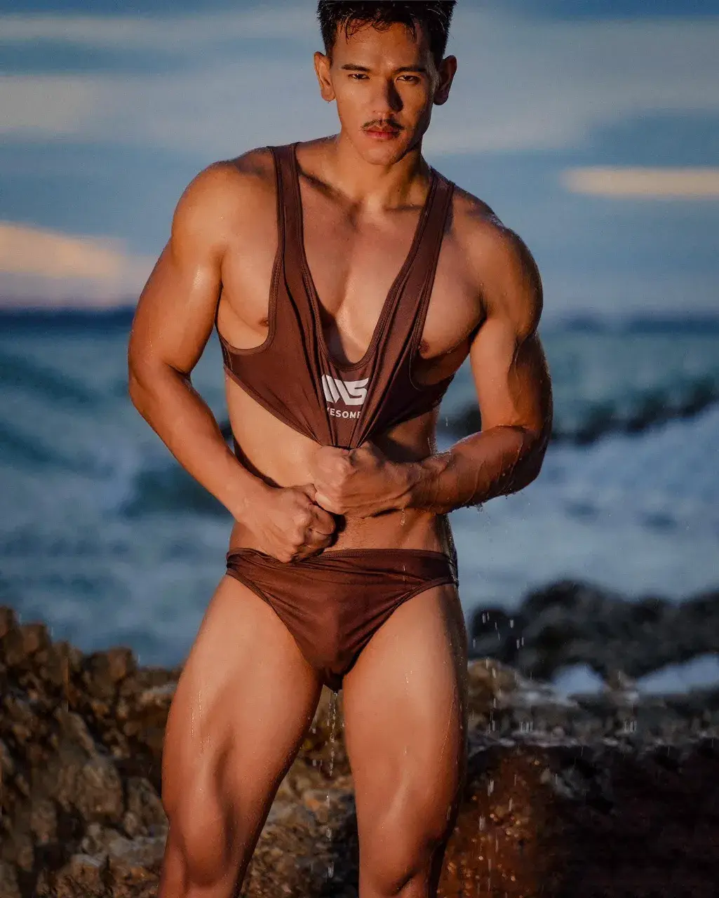 หนุ่มนายเเบบประเทศลาว