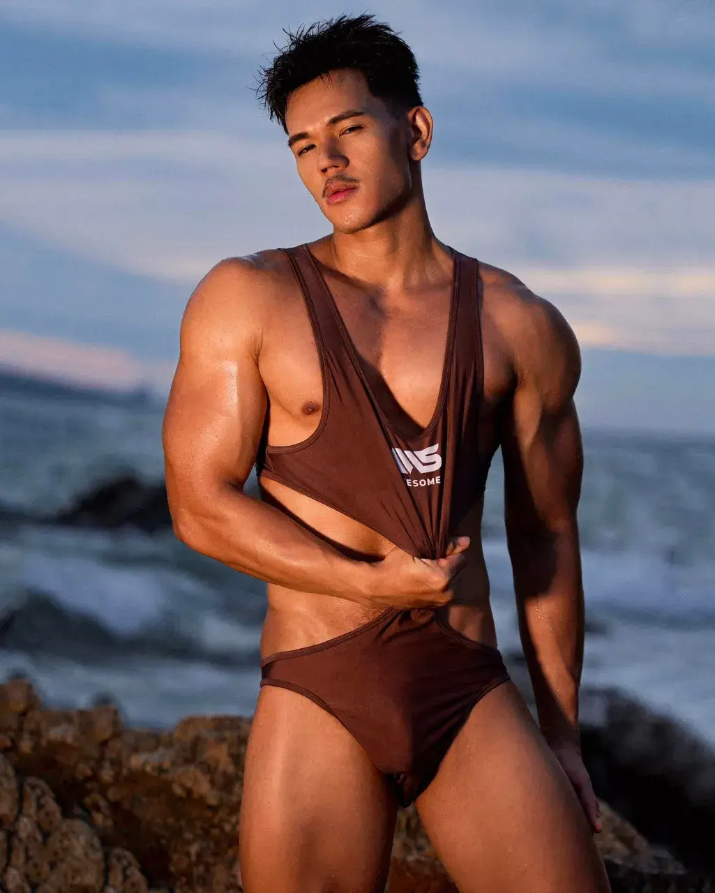 หนุ่มนายเเบบประเทศลาว