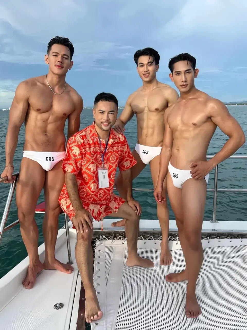 หนุ่มนายเเบบประเทศลาว