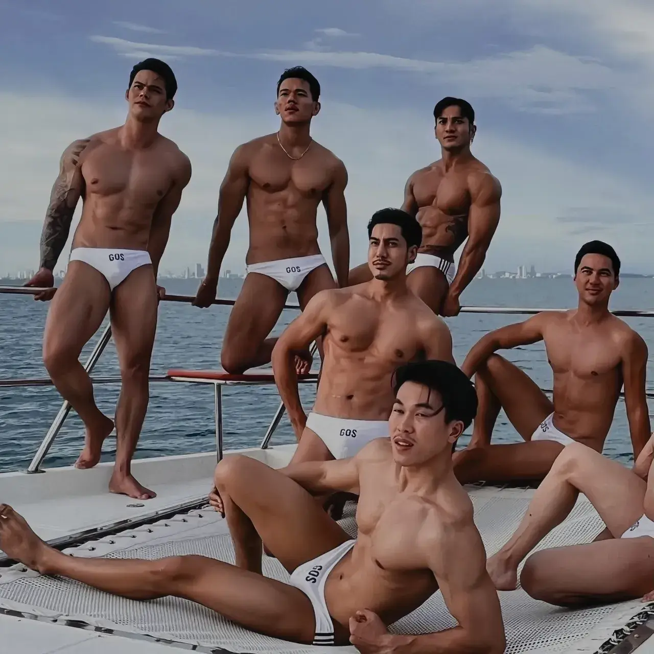 หนุ่มนายเเบบประเทศลาว