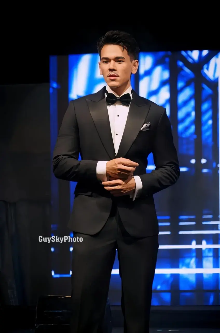 หนุ่มนายเเบบประเทศลาว