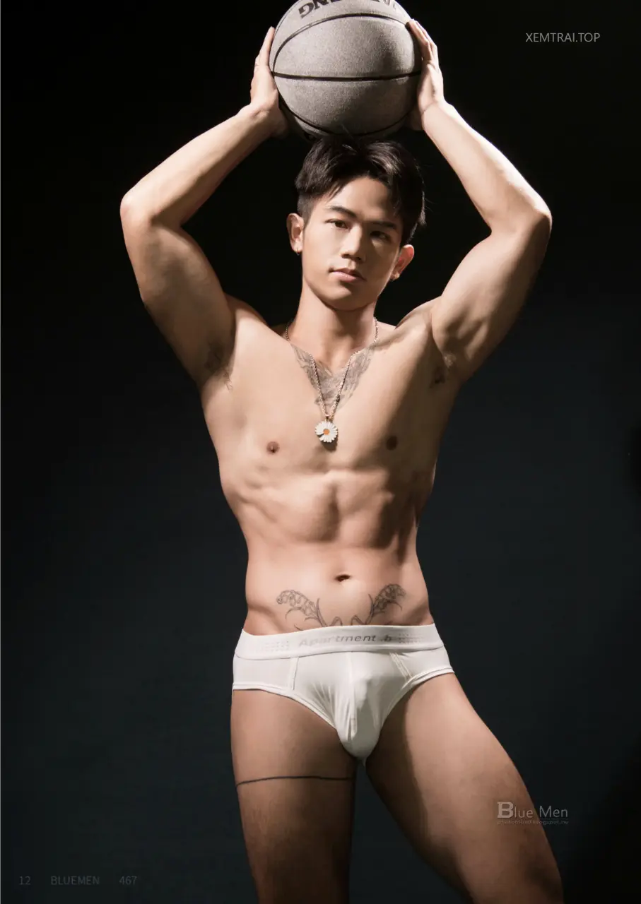 Photobook : BLUE MEN 467