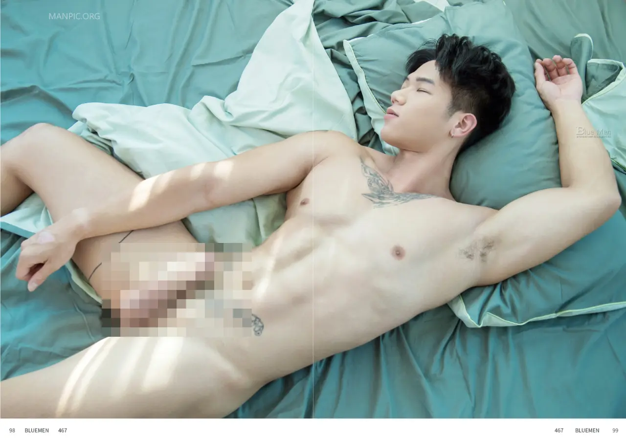 Photobook : BLUE MEN 467