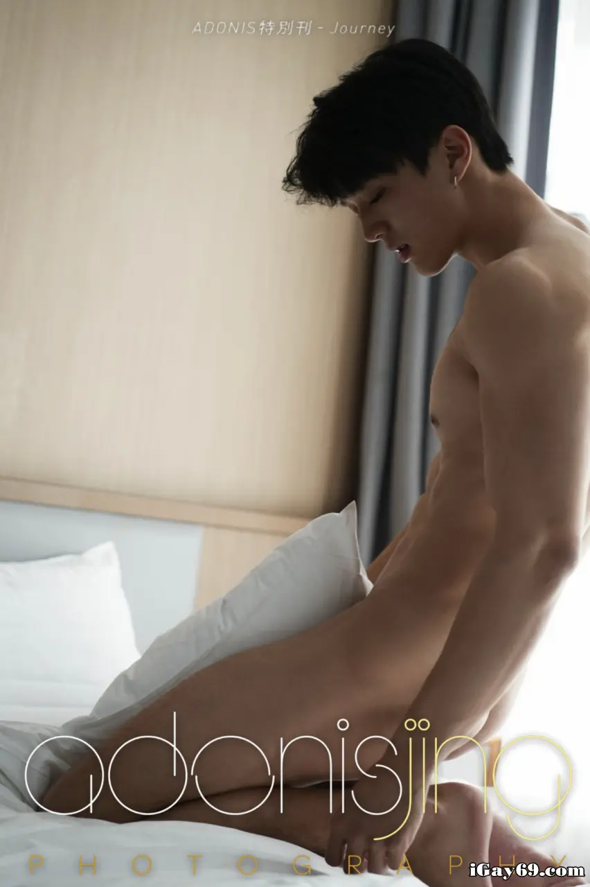 Photobook : ADONIS 02