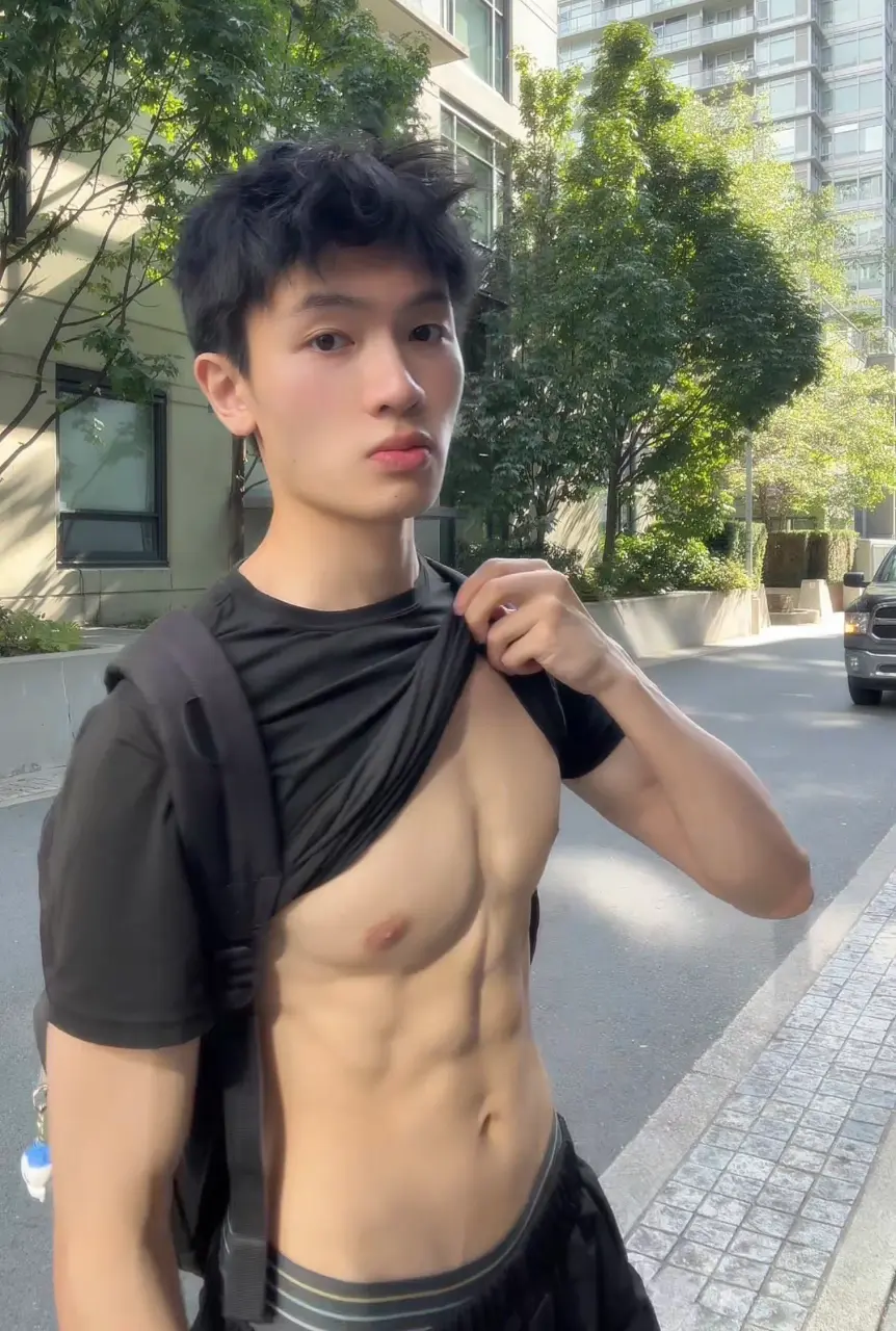 รูปหล่อเร้าอารมณ์ . 13