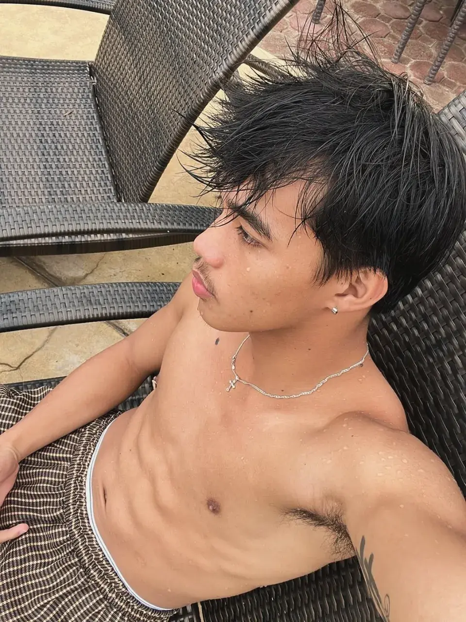 กล้ามแน่นน่ากัด