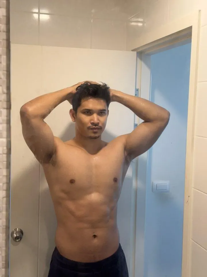 กล้ามแน่นน่ากัด