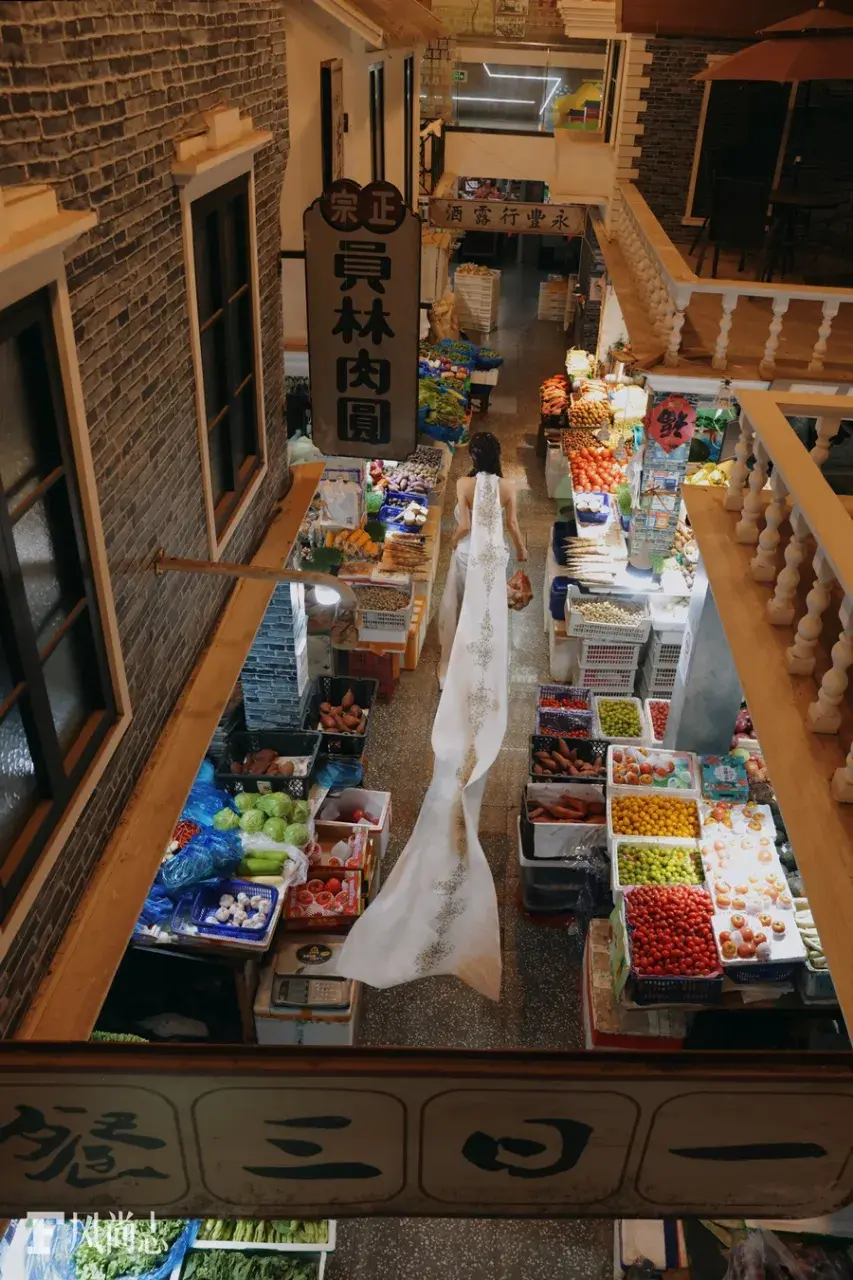 Angelababy @ F风尚志 China November 2025