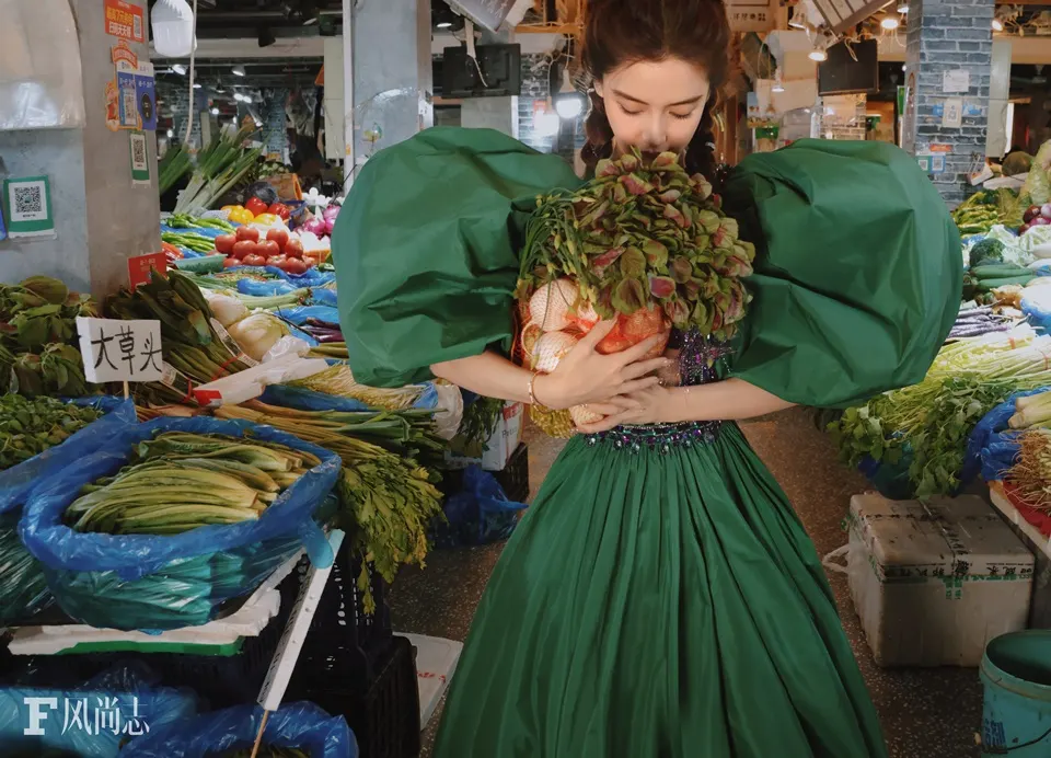 Angelababy @ F风尚志 China November 2025