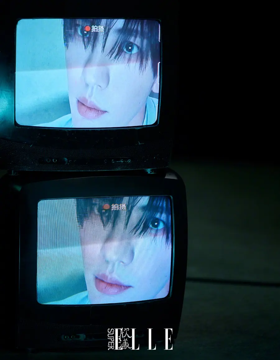 Bi Wenjun @ SuperELLE China September 2025