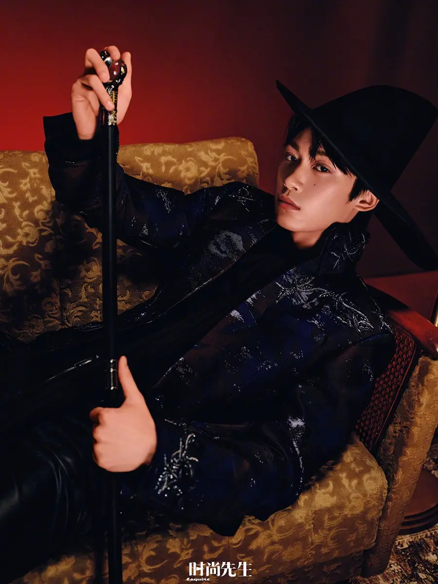 Ziyu @ Esquire China October 2025