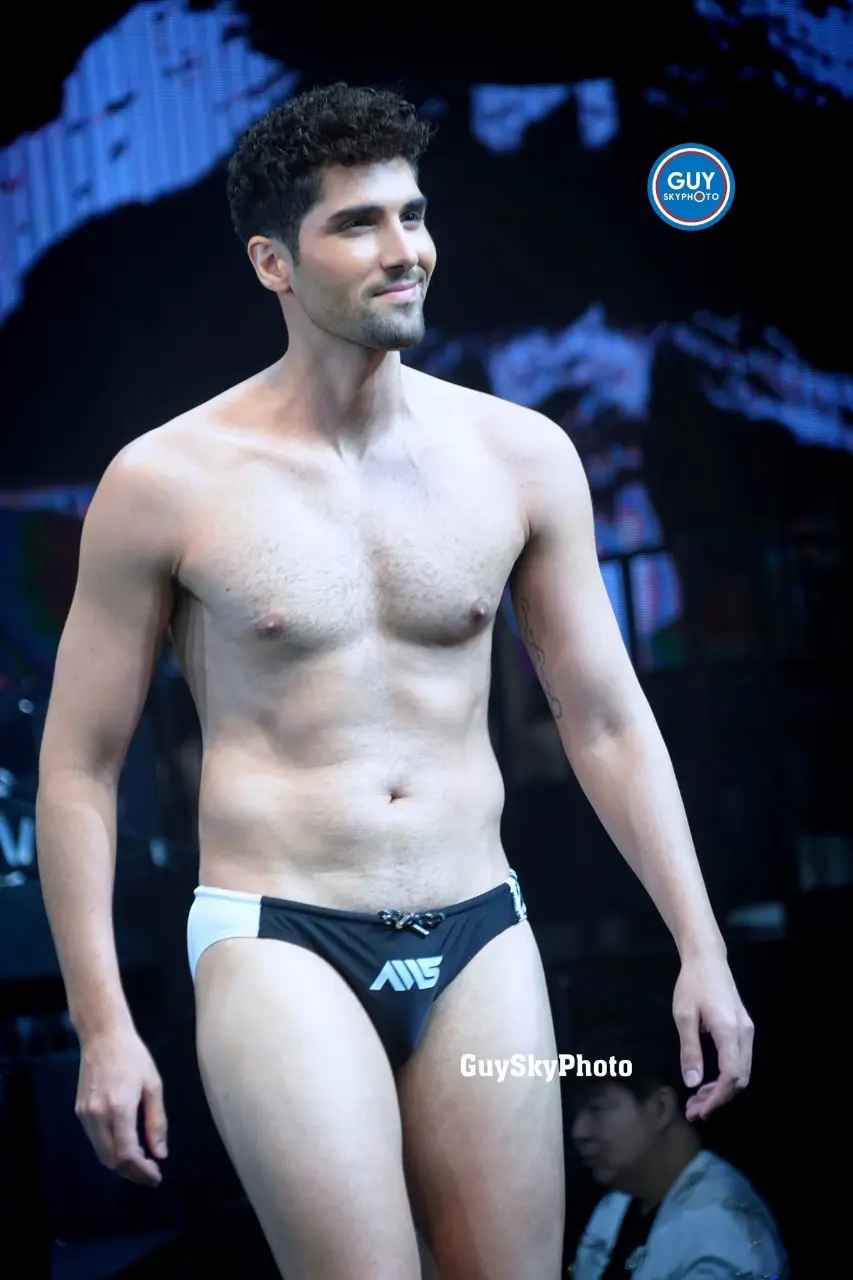 Man Hot Star International 2025