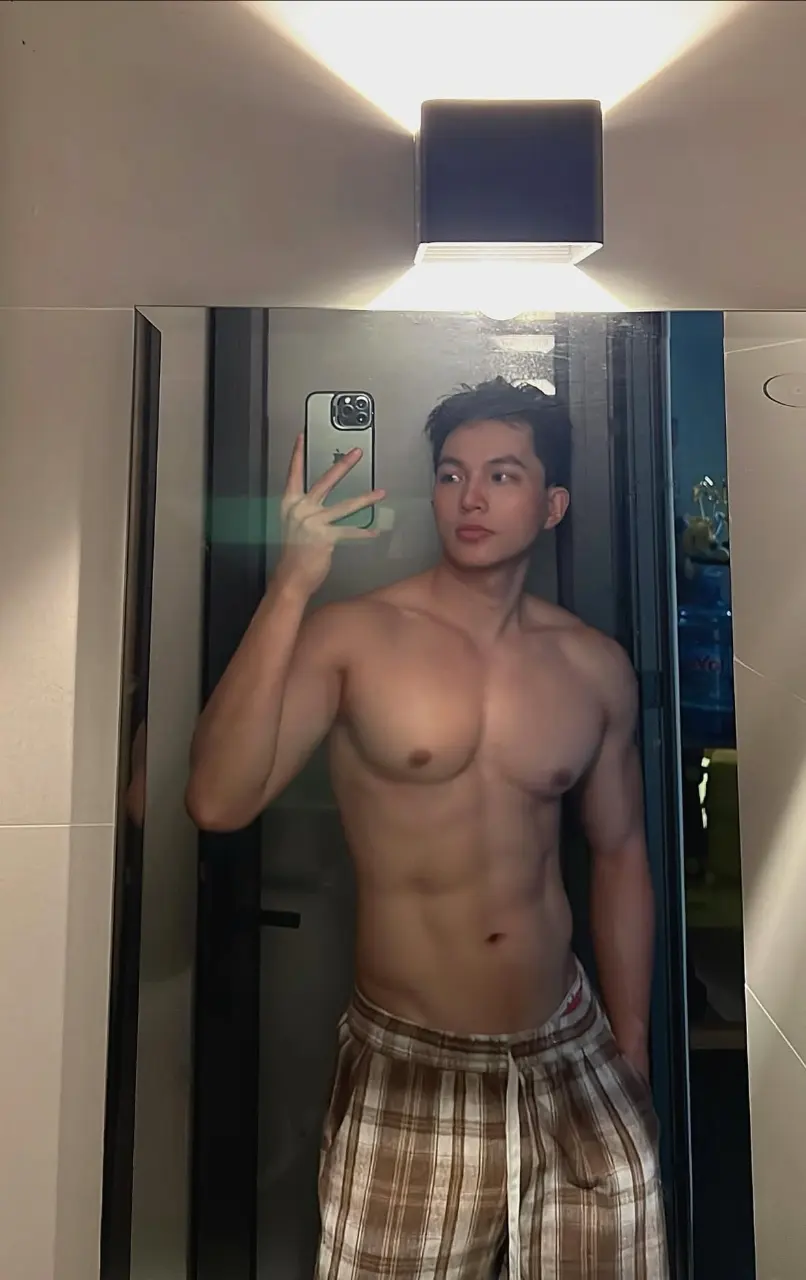 ถอดโชว์เรือนร่าง 2960