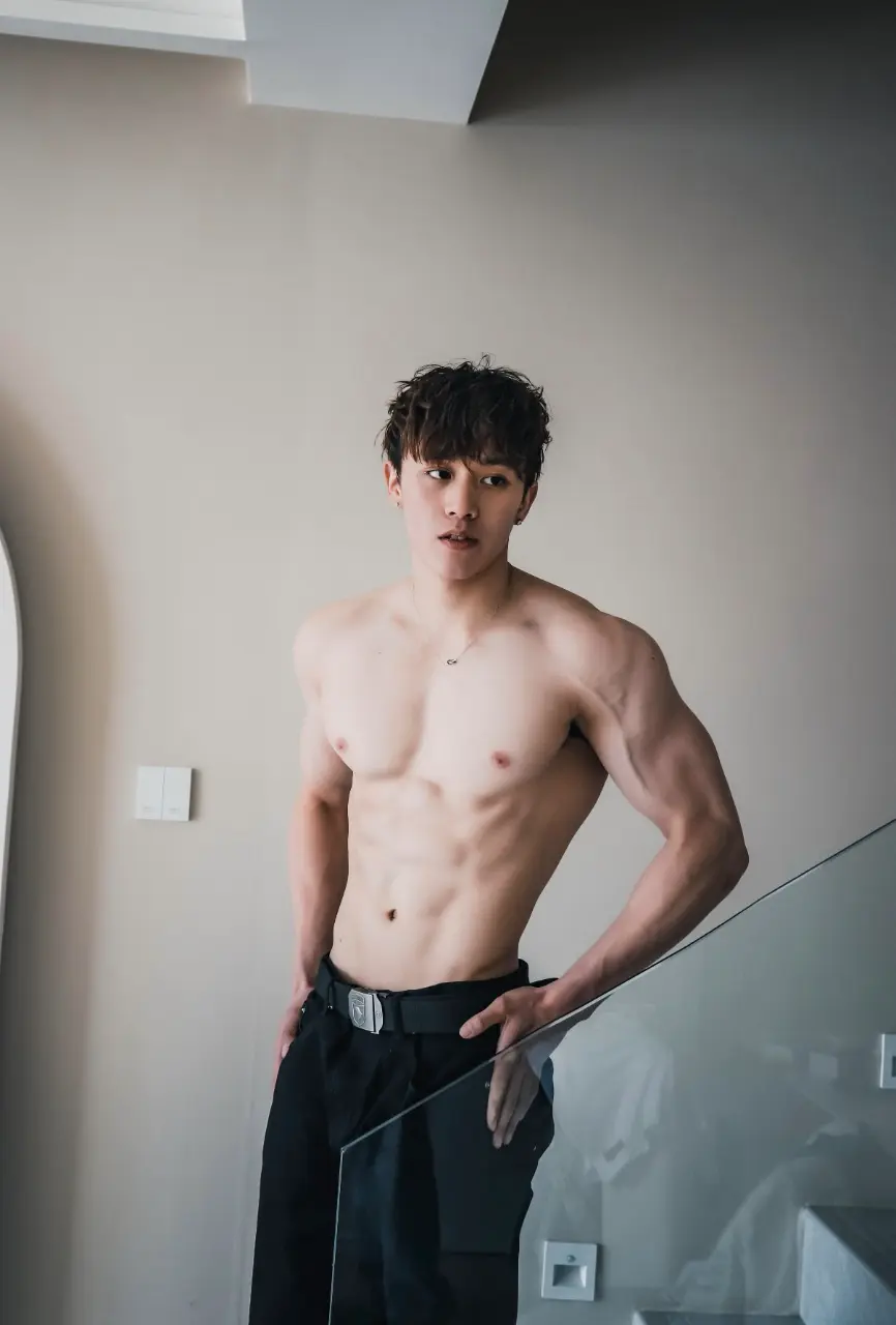 ถอดโชว์เรือนร่าง 2960