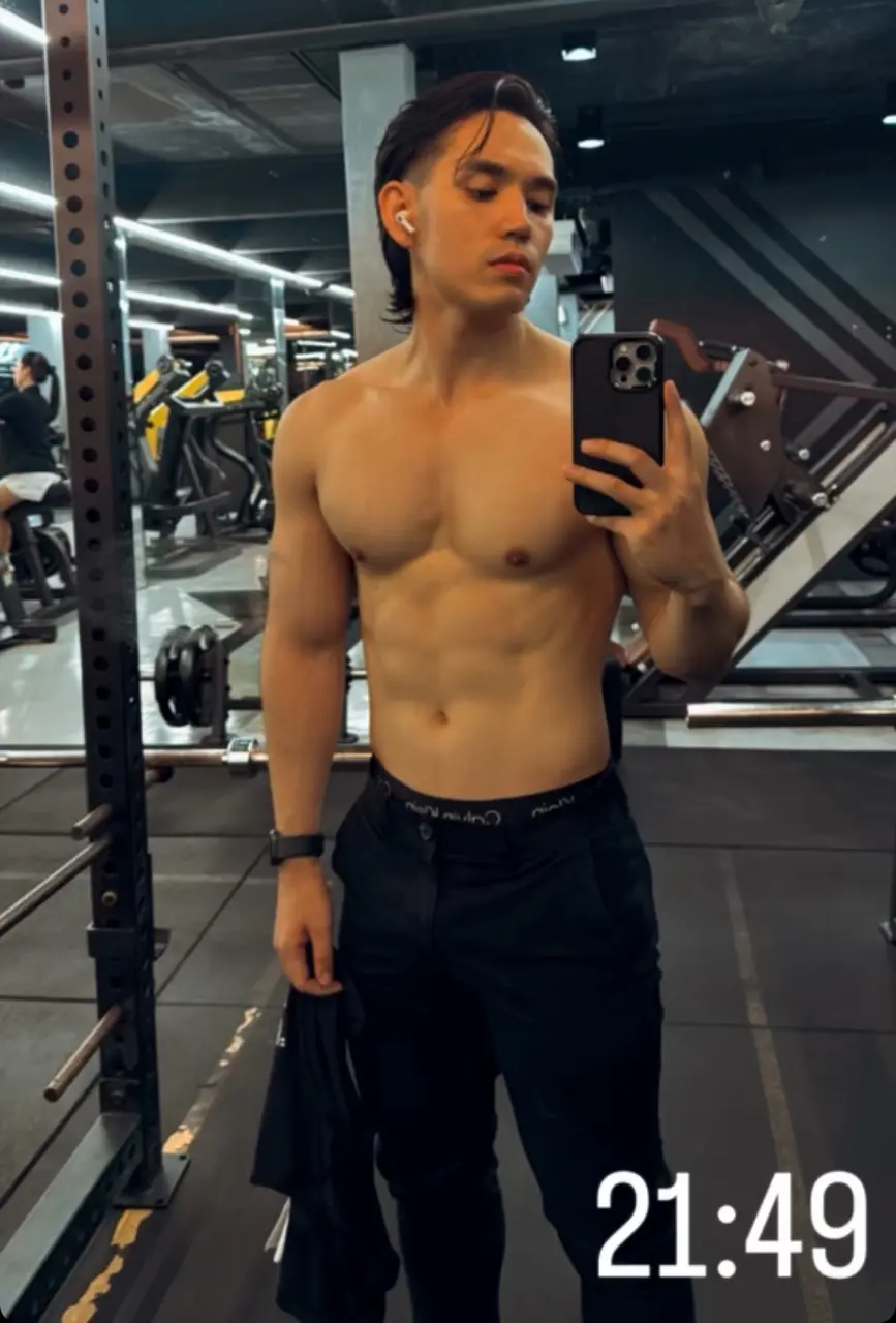 ถอดโชว์เรือนร่าง 2960