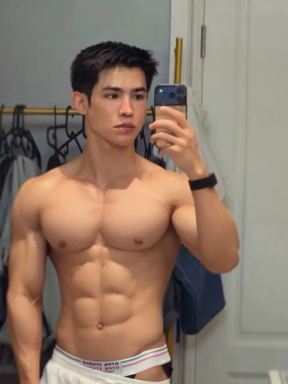 ถอดโชว์เรือนร่าง 2961