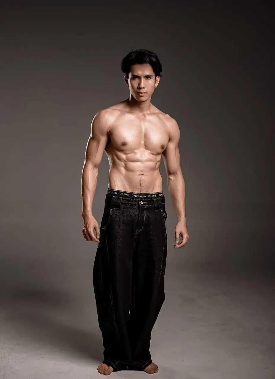 ถอดโชว์เรือนร่าง 2961