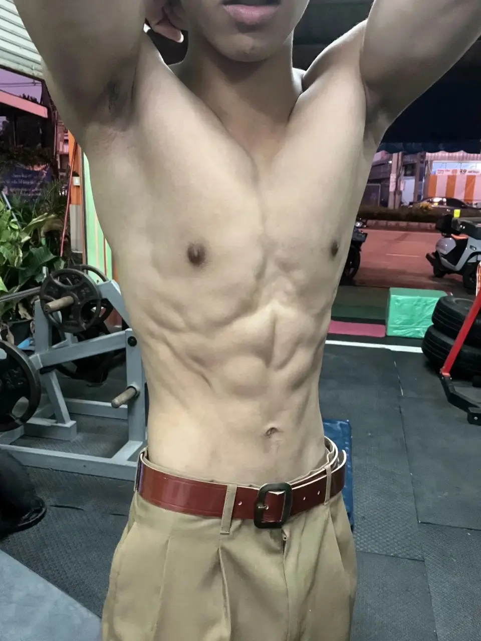 ถอดโชว์เรือนร่าง 2961