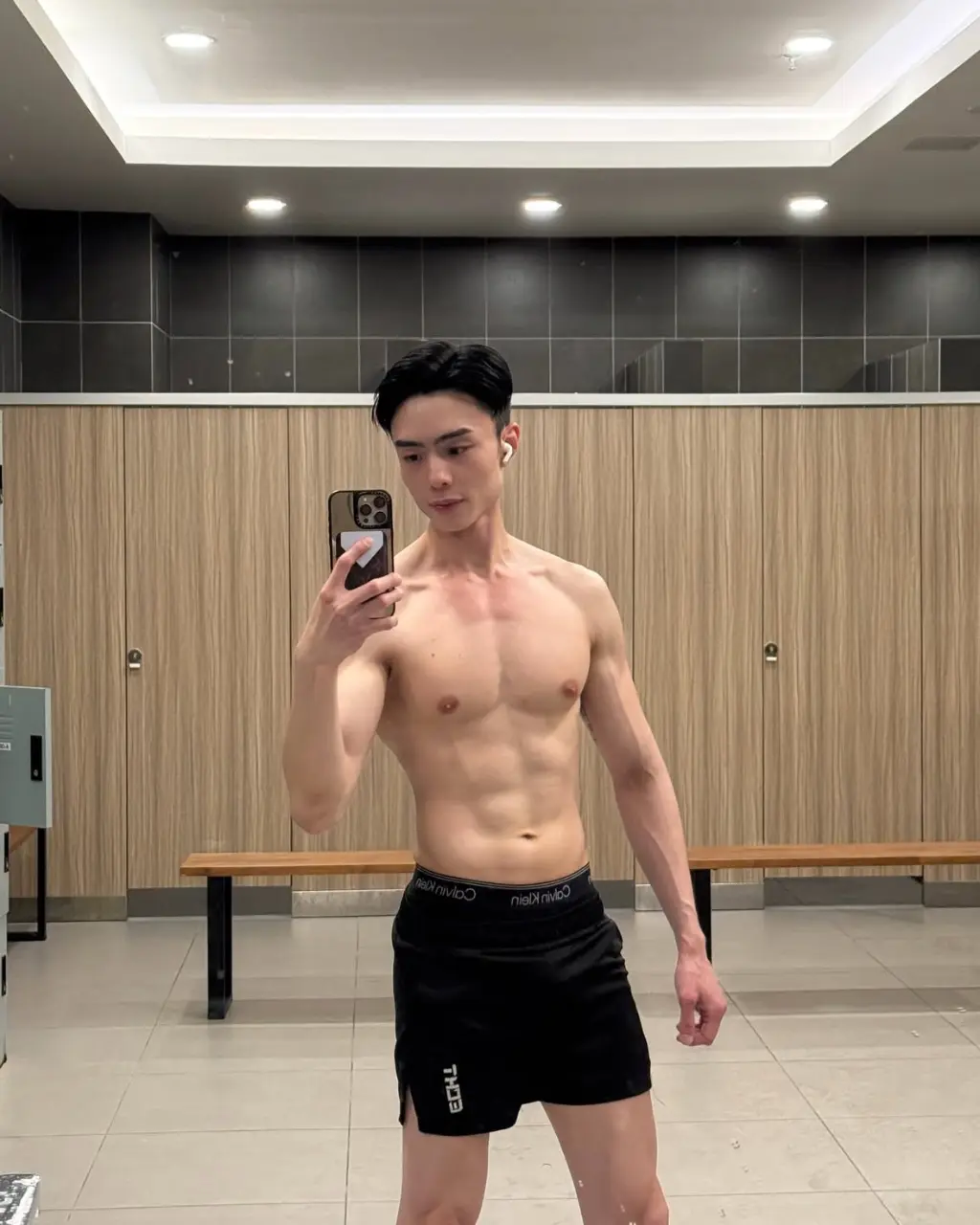 กล้ามคนหล่อ