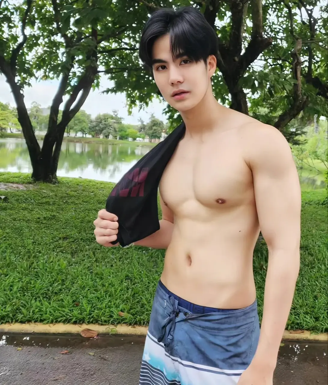 กล้ามคนหล่อ