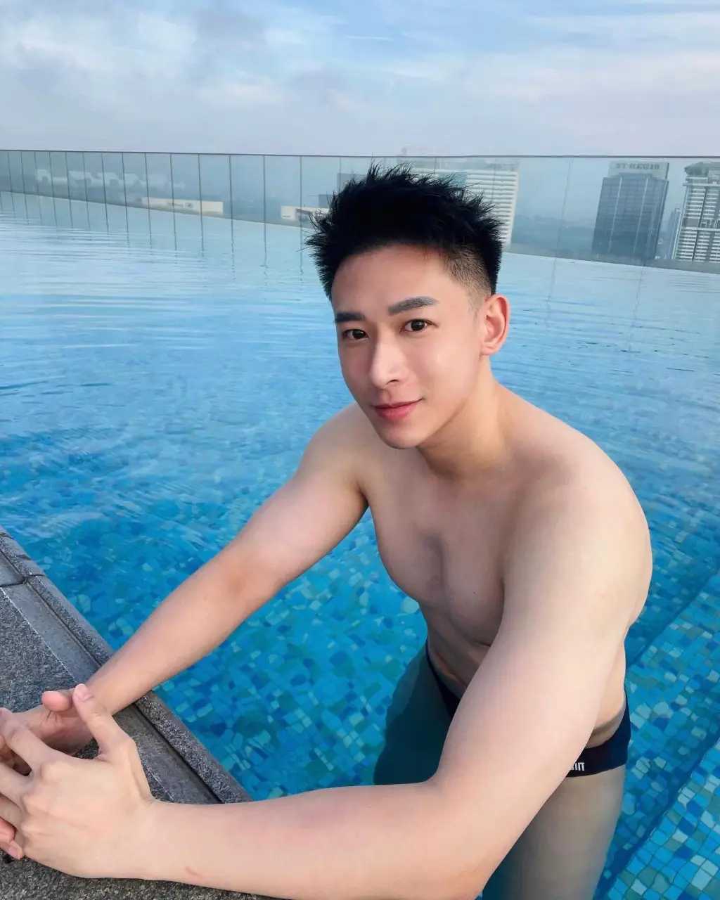 กล้ามคนหล่อ