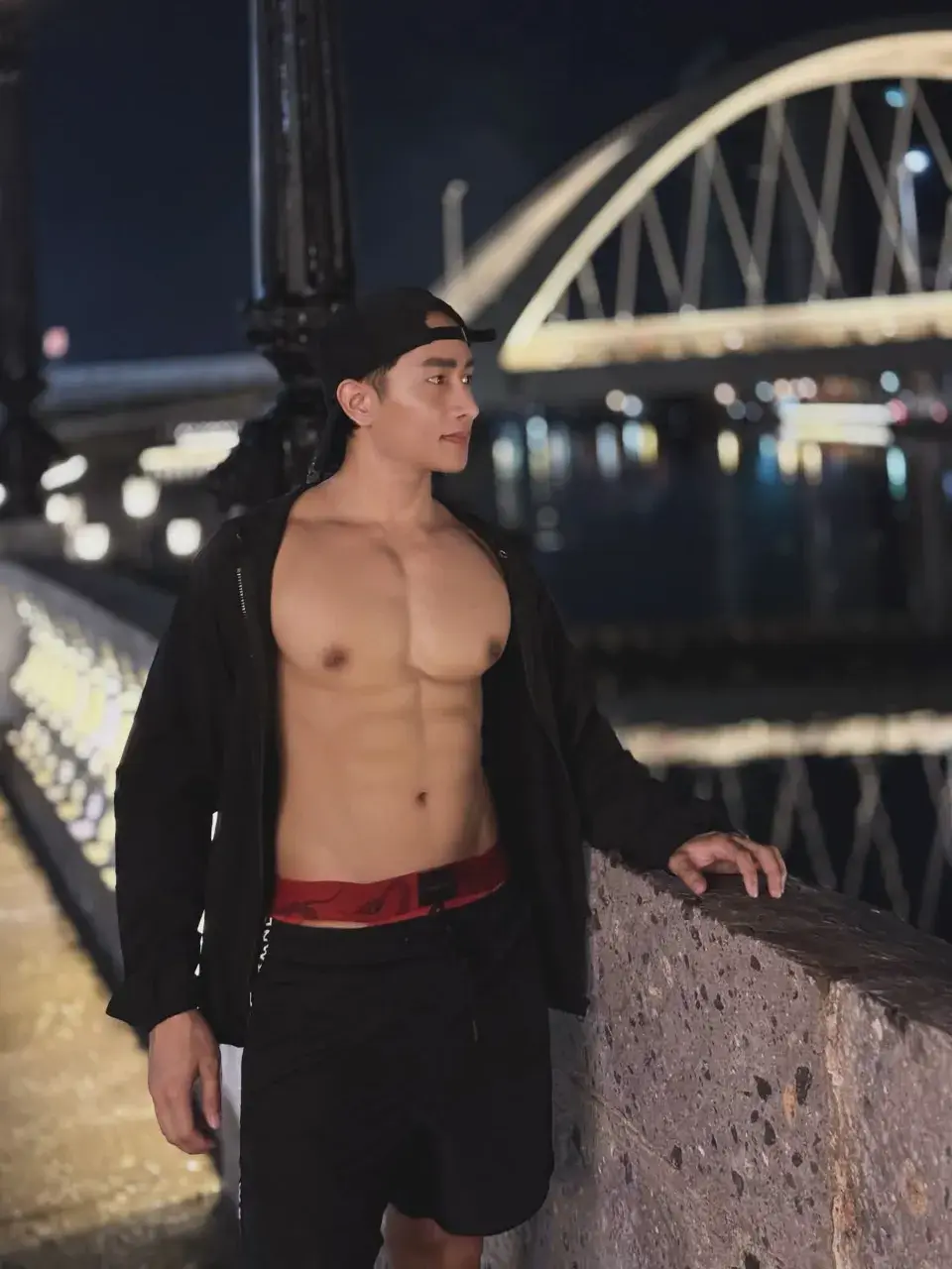 หนุ่มเวียดนาม