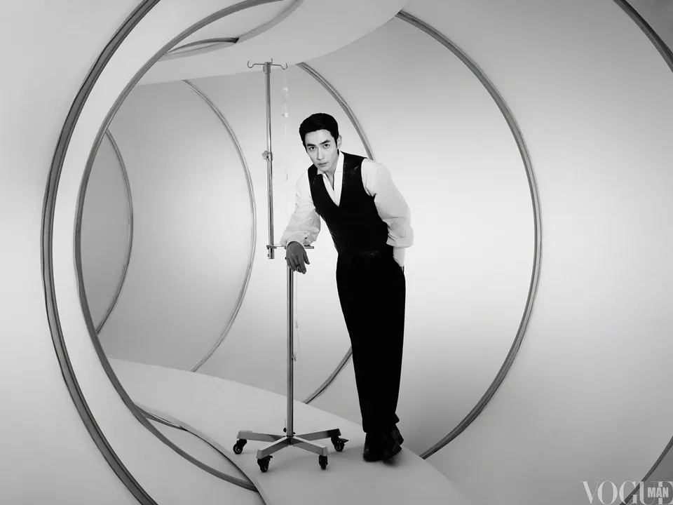 Zhu Yilong @ VOGUE Man China November 2025