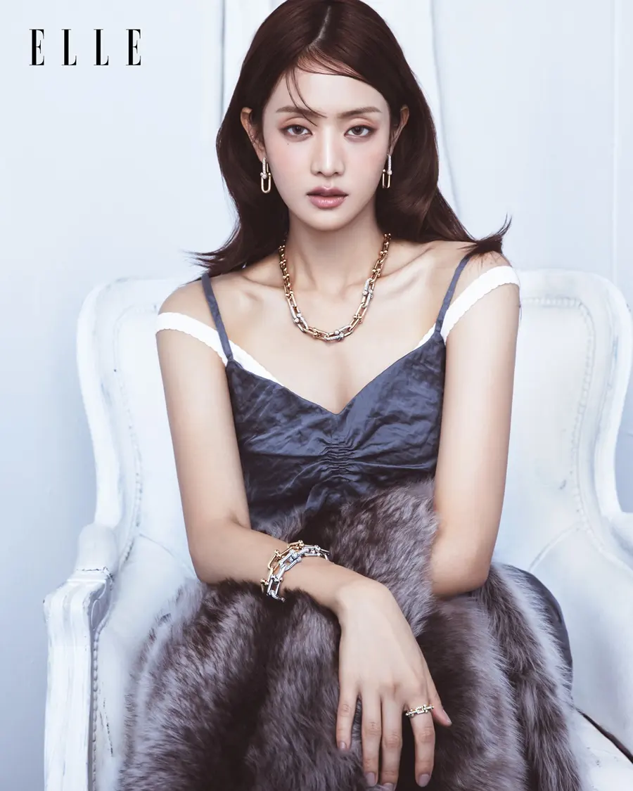 (i-dle) Minnie @ ELLE Hong Kong December 2025