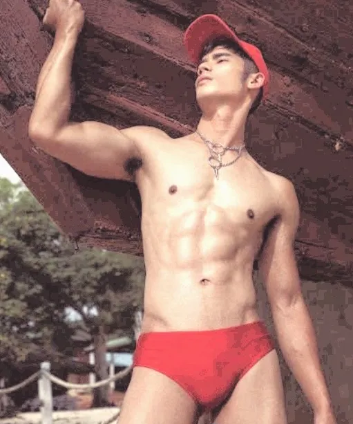 ลูบคางอาจมีเครา ลูบเป้าอาจมีคราง