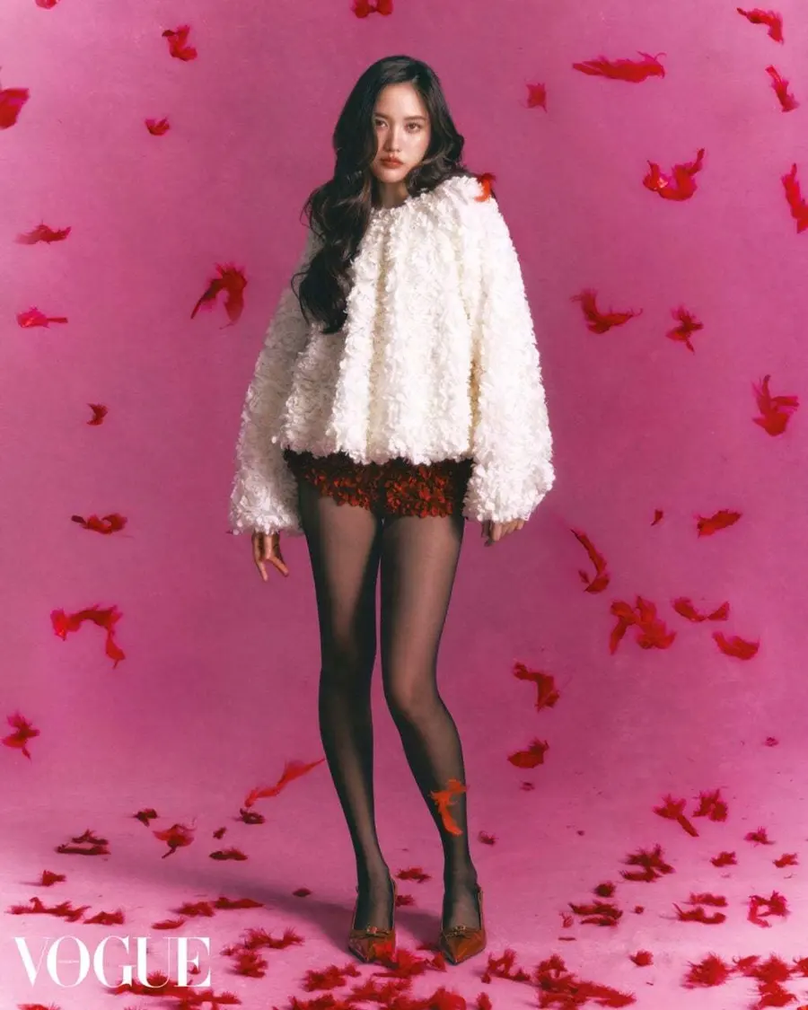 ฟรีน-สโรชา & เบ็คกี้-รีเบคก้า @ VOGUE Hong Kong December 2025