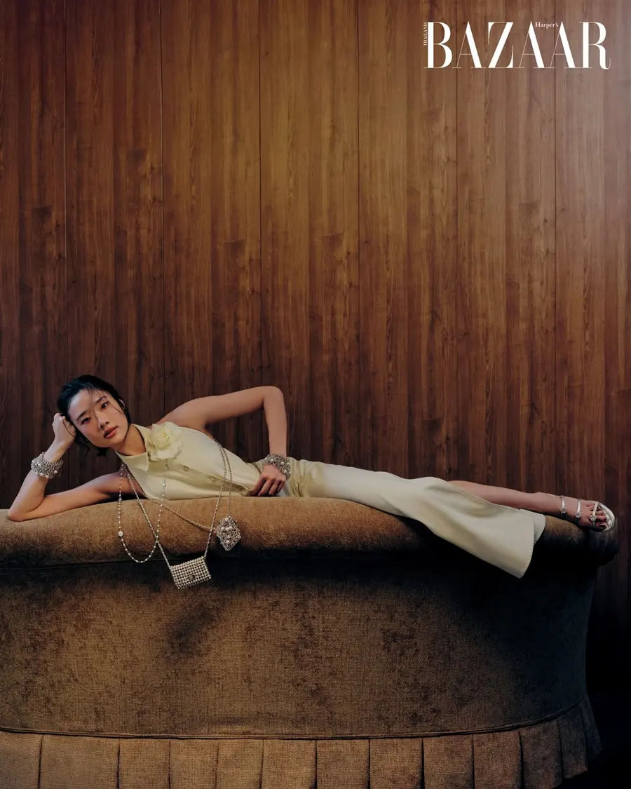 ออกแบบ-ชุติมณฑน์ @ Harper's BAZAAR Thailand November 2025