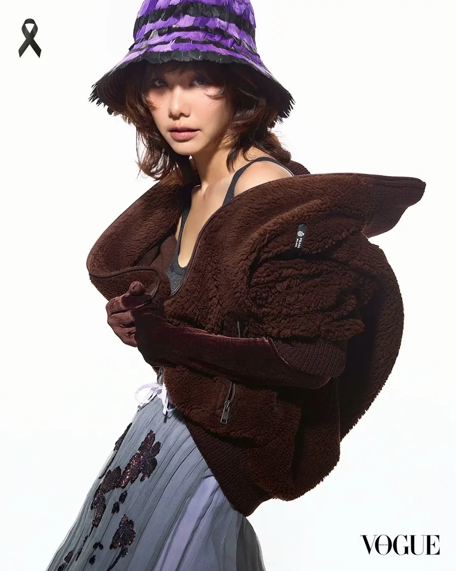 เต้ย-จรินทร์พร @ VOGUE Thailand November 2025