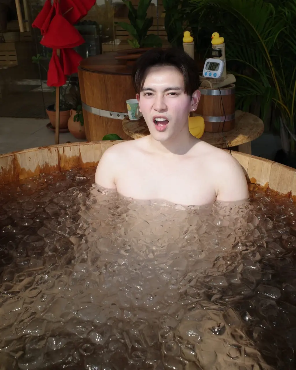 หล่อจั๊วะแสบตา><6