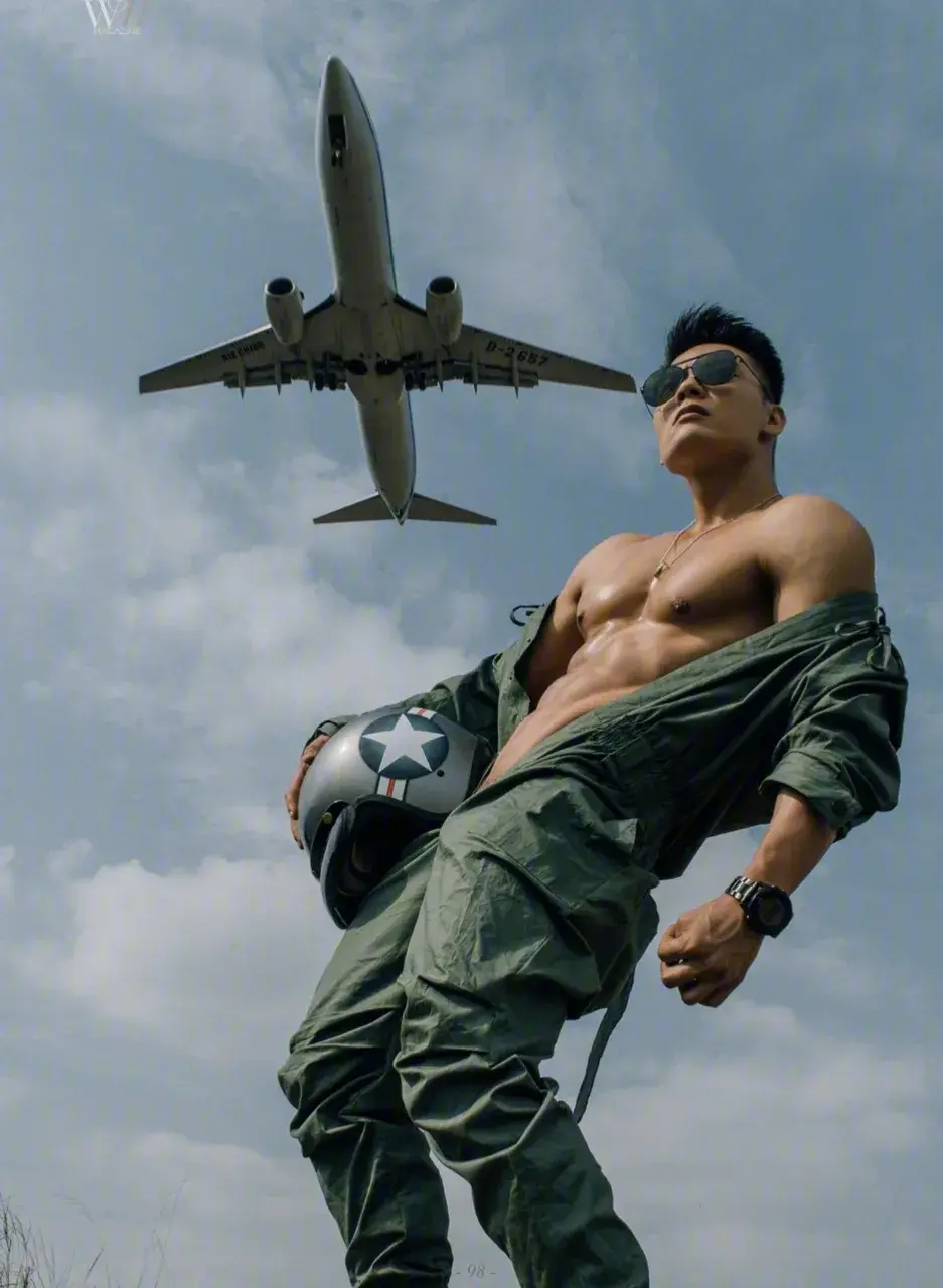 WOW! MAGAZINE ISSUE 03