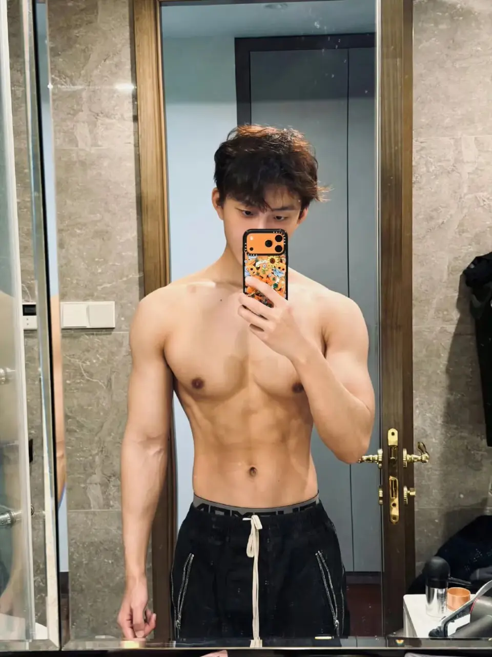 กล้ามคนหล่อ 4