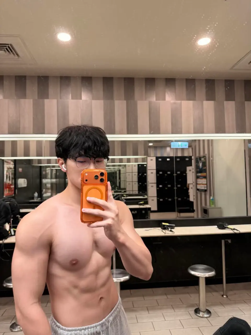 กล้ามคนหล่อ 4