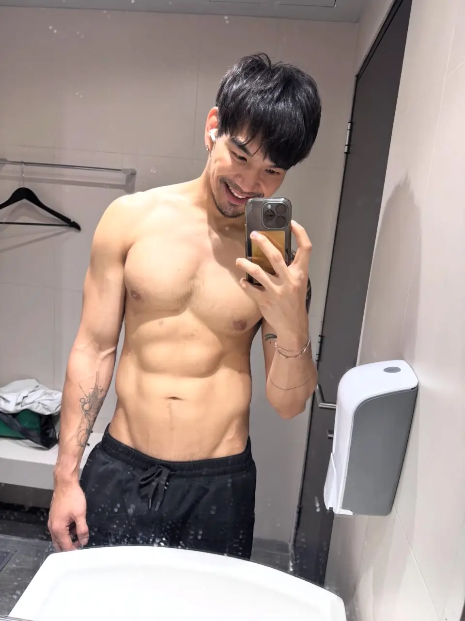 กล้ามคนหล่อ 4