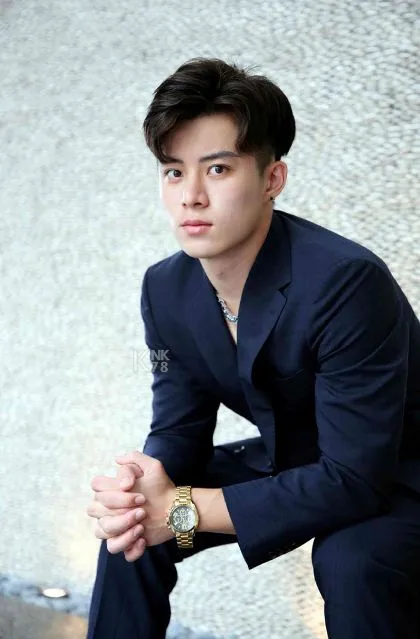 SALUTE TO THE YOUTH NO. (006)