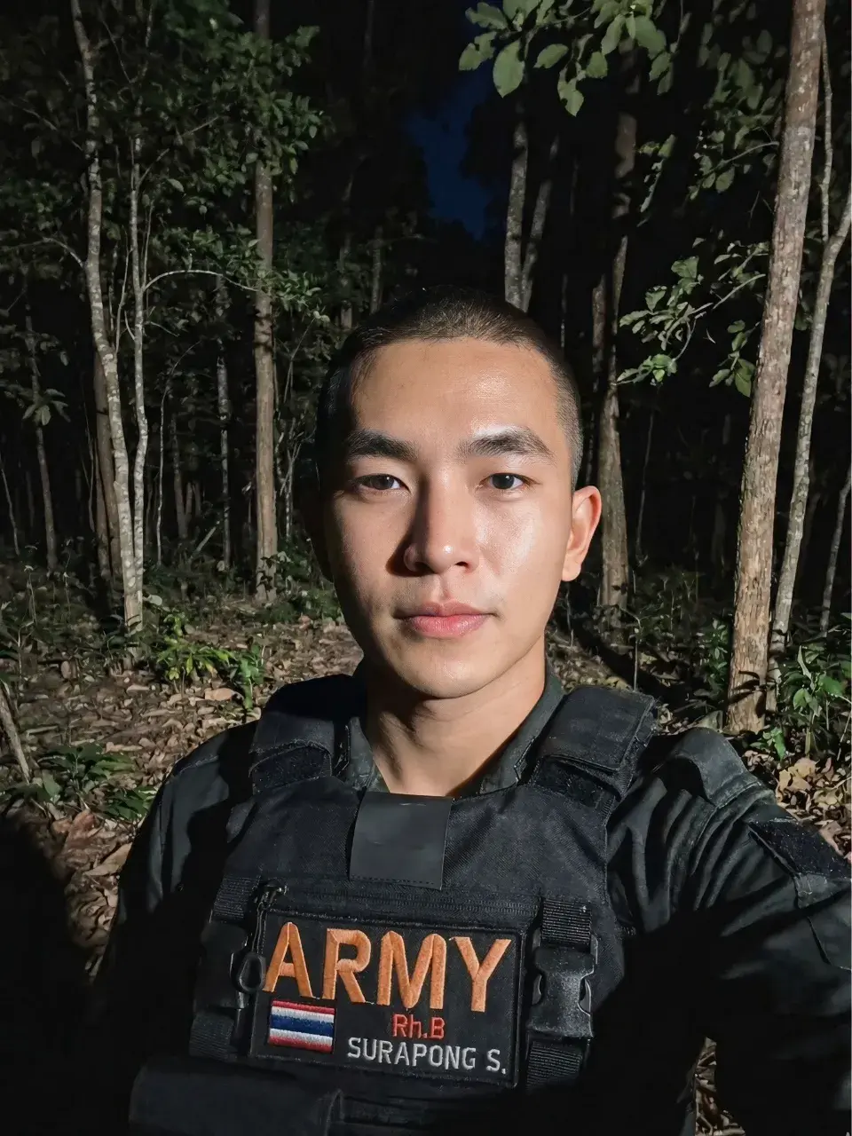 รักครูตำรวจทหาร