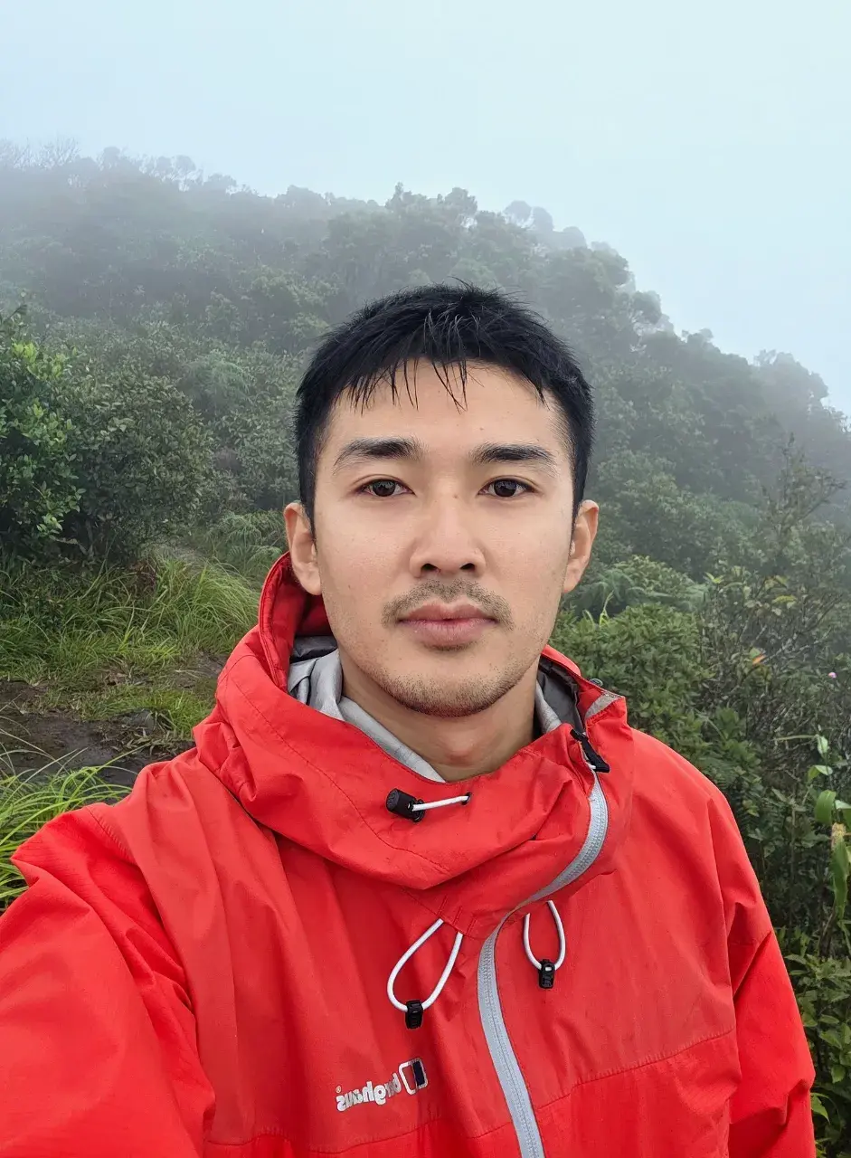 รักครูตำรวจทหาร