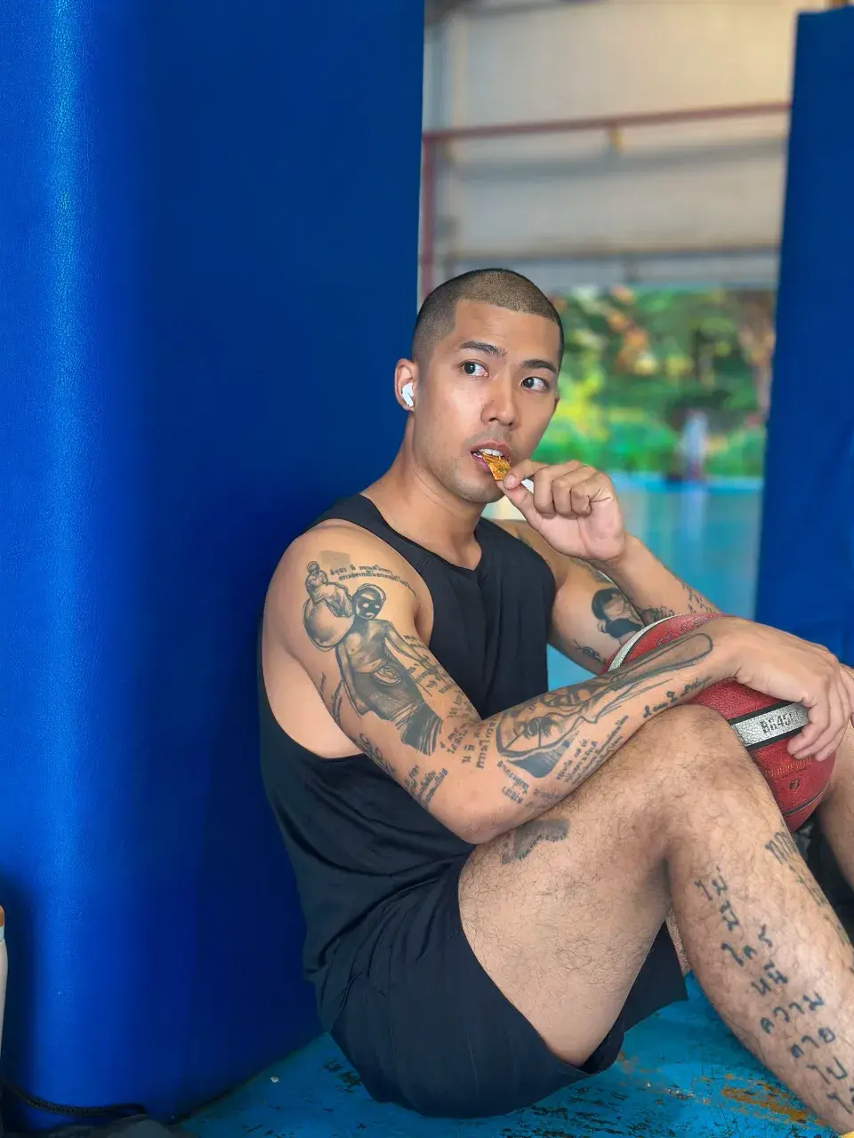 ยั่วไม่ยั้ง