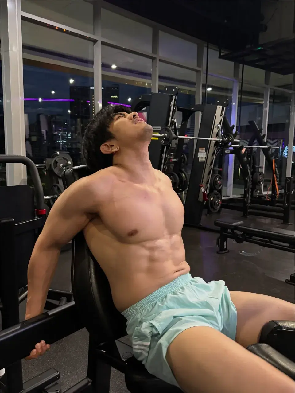 ยั่วไม่ยั้ง