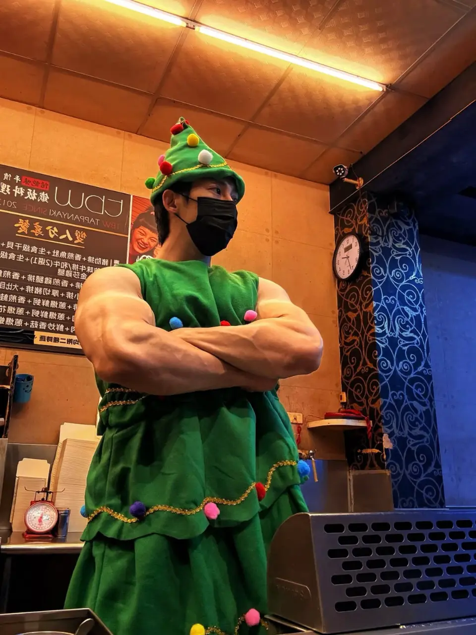 สุขสันต์วันคริสมาสต์ 2569