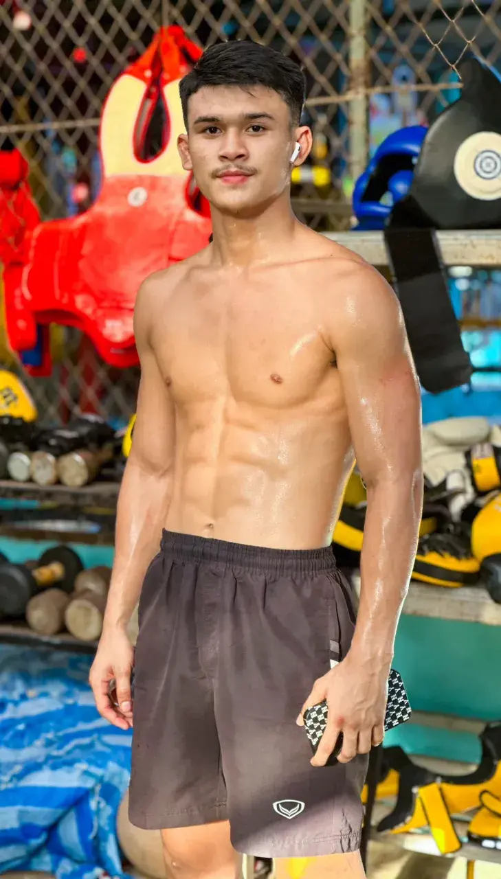 มวยโค้กยามเช้า