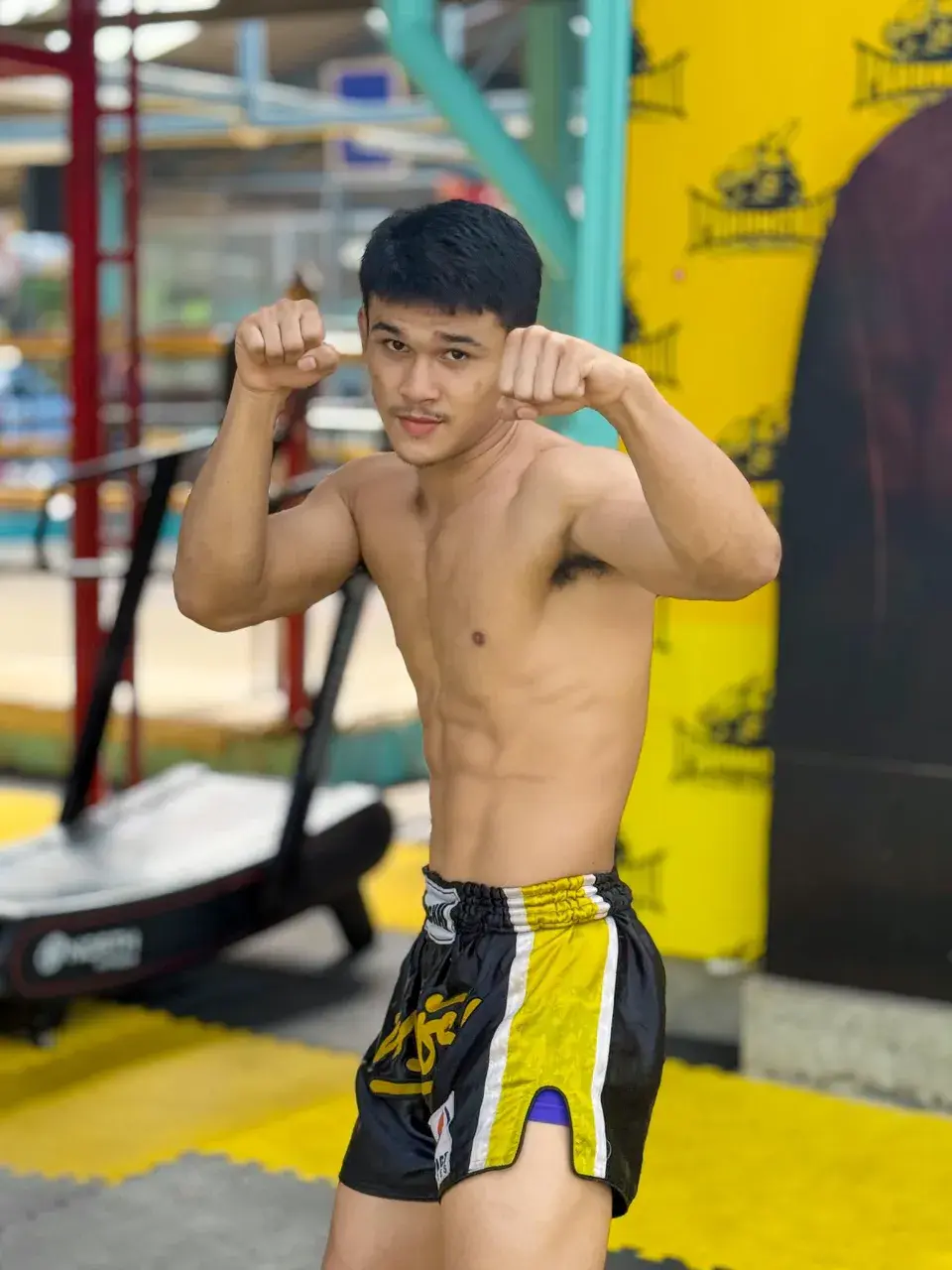 มวยโค้กยามเช้า