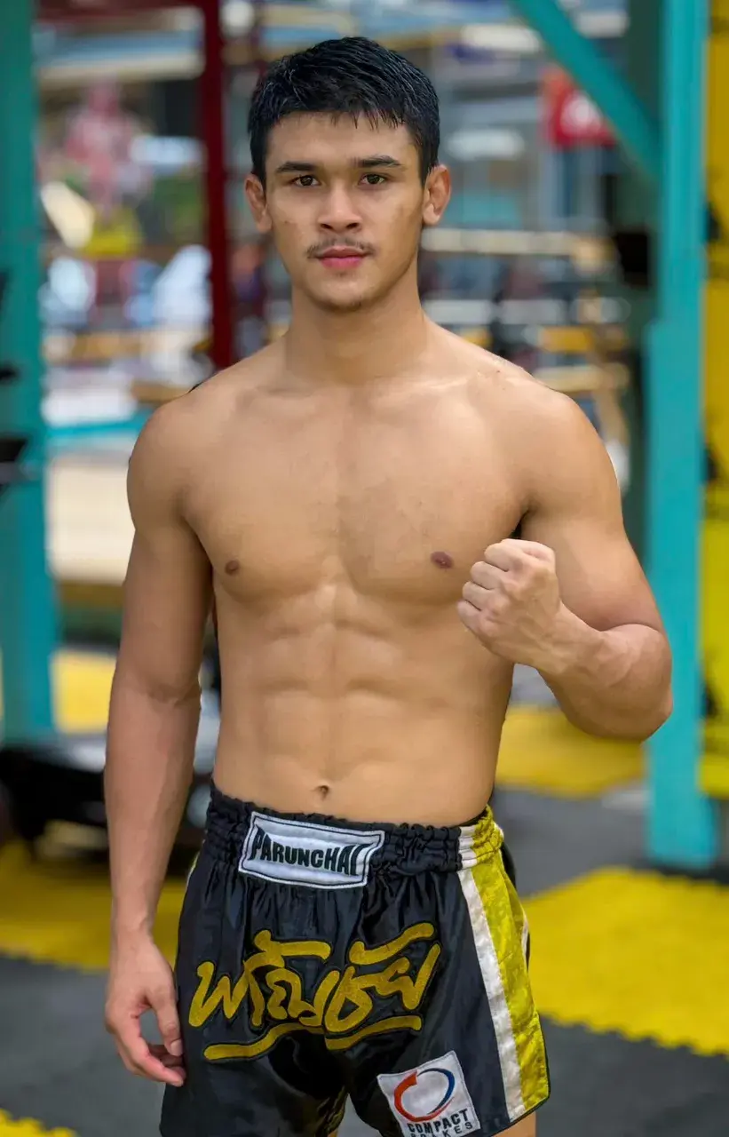 มวยโค้กยามเช้า