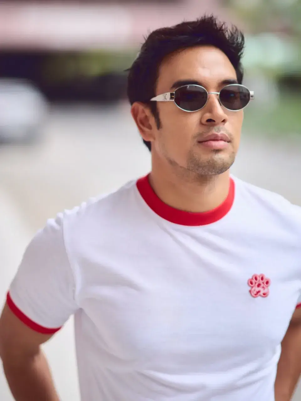 รวมพระเอกมาดเข้ม