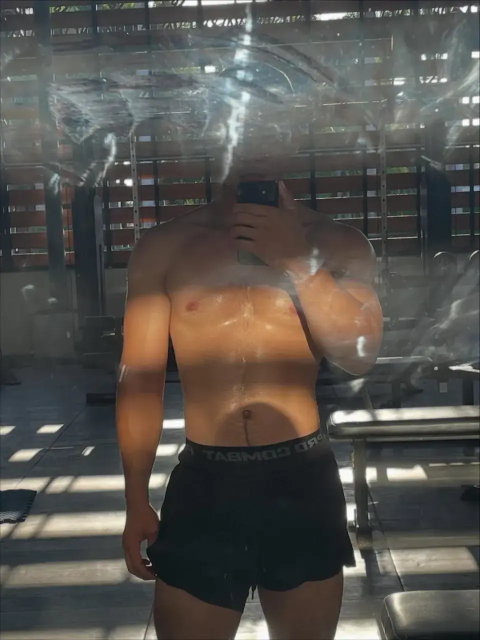 ความแน่นทำให้มันไหลออกมา