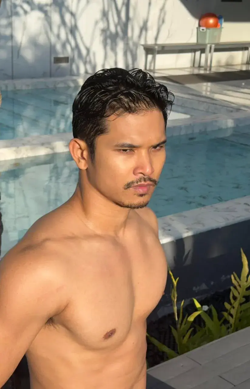 ความแน่นทำให้มันไหลออกมา